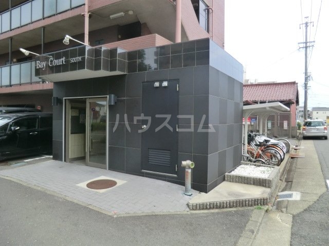 20/27 エントランス