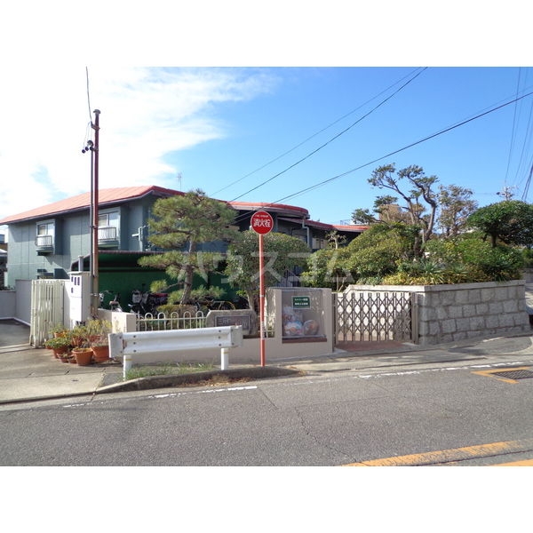 19/23 エントランス