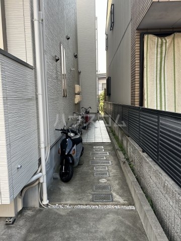 21/29 エントランス