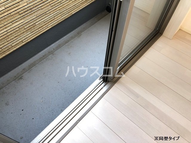 16/26 バルコニー