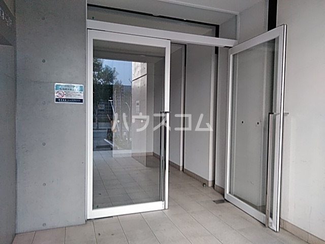 24/26 エントランス