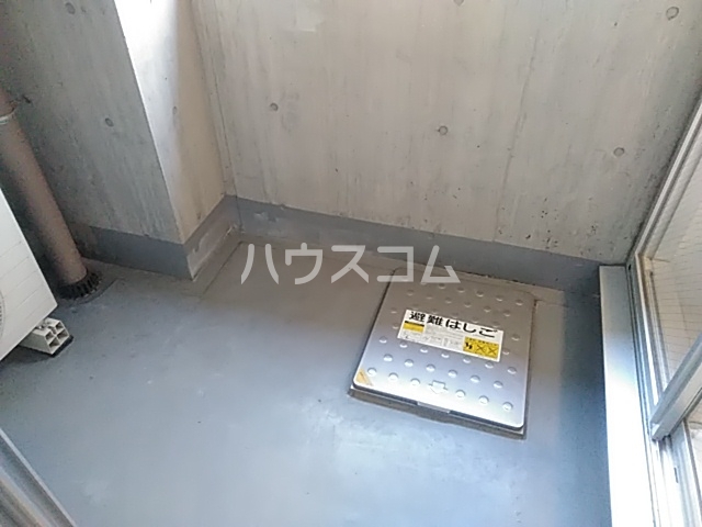 17/26 バルコニー
