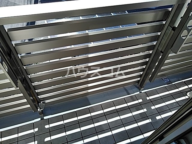 20/30 バルコニー