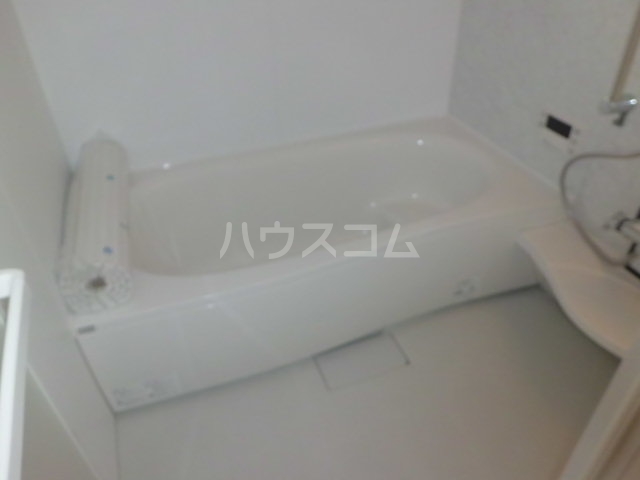 13/30 浴室