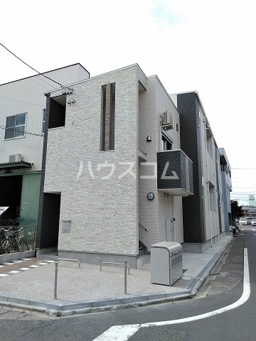 2/10 外観