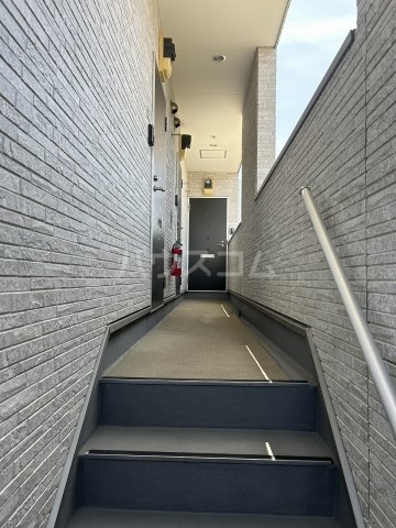 22/29 エントランス