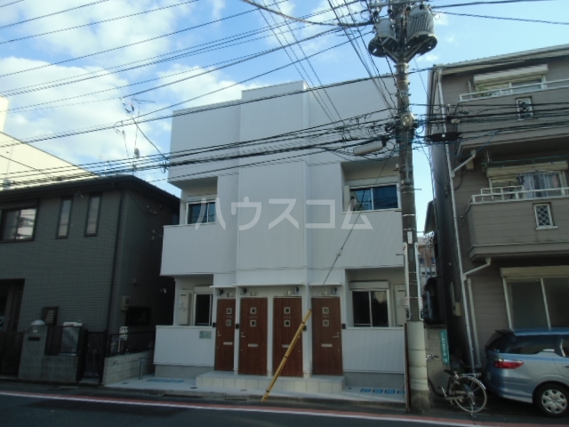 24/28 エントランス