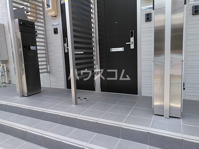 19/28 エントランス