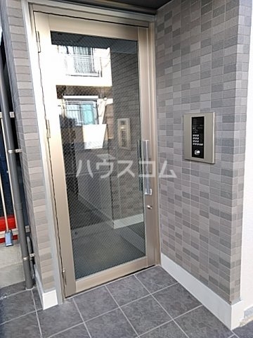 22/30 エントランス