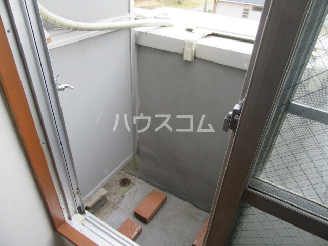 13/22 バルコニー