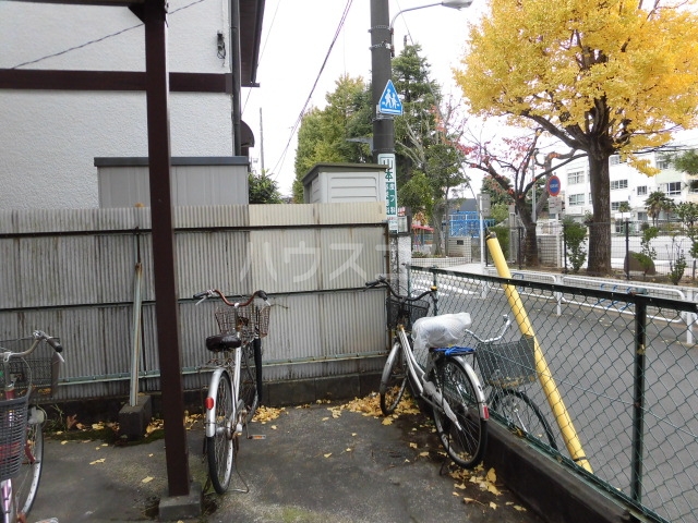 16/26 エントランス