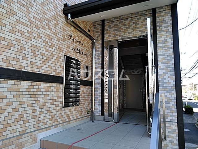 19/22 エントランス