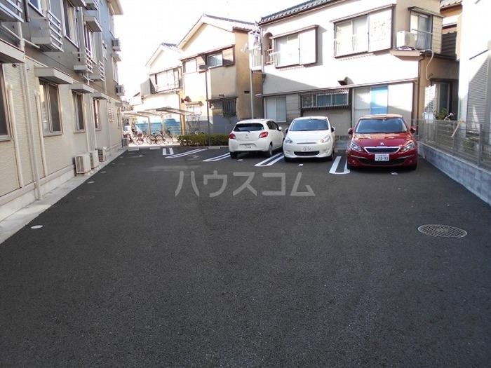 16/26 駐車場