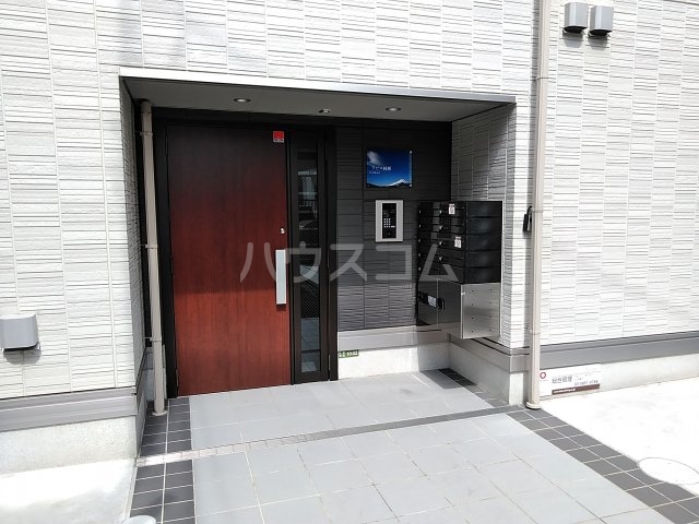 19/28 エントランス