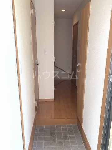 25/30 エントランス