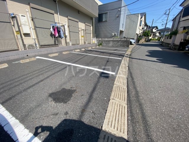 26/30 駐車場