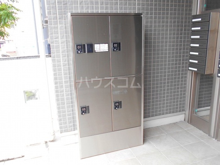 21/30 エントランス