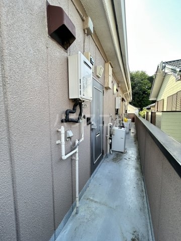 25/30 エントランス