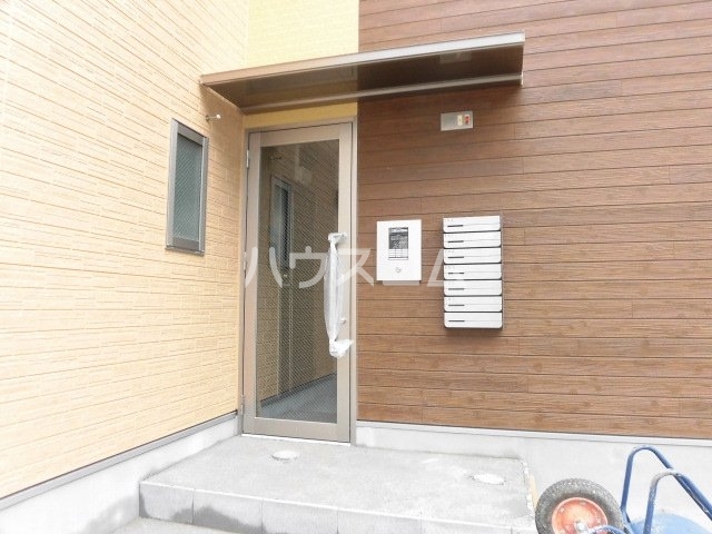 17/19 エントランス