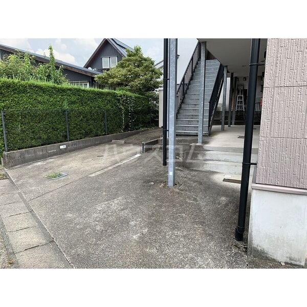 17/26 エントランス