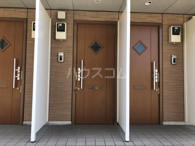 29/30 エントランス
