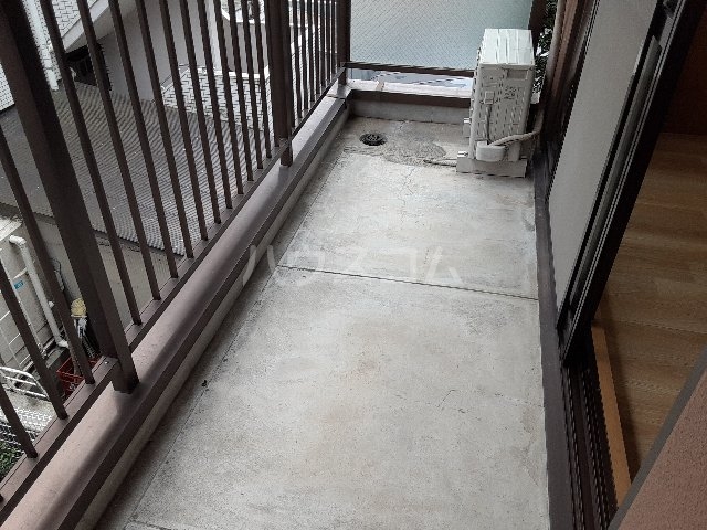 17/22 バルコニー