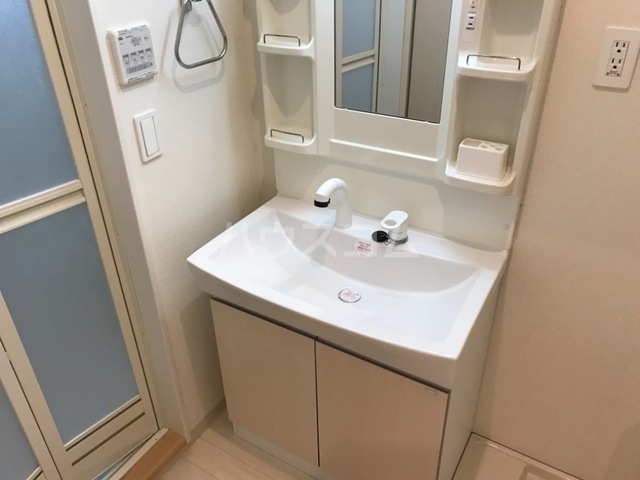 13/30 洗面