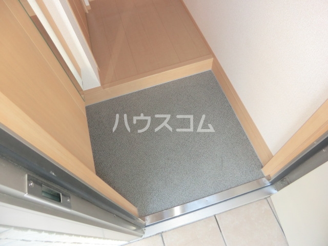 13/30 玄関
