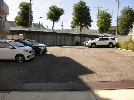 3/5 駐車場