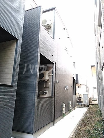 28/28 エントランス