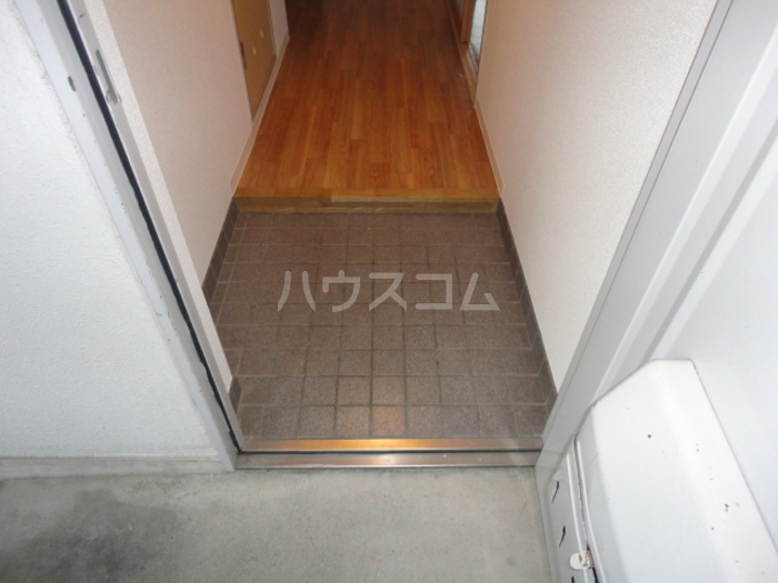 14/30 玄関