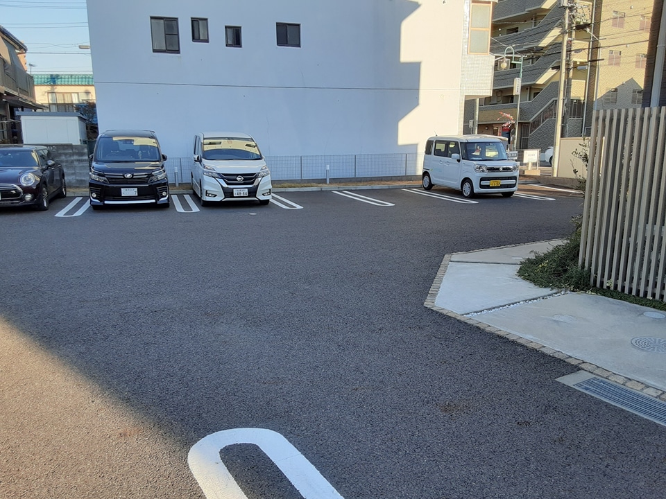 22/23 駐車場