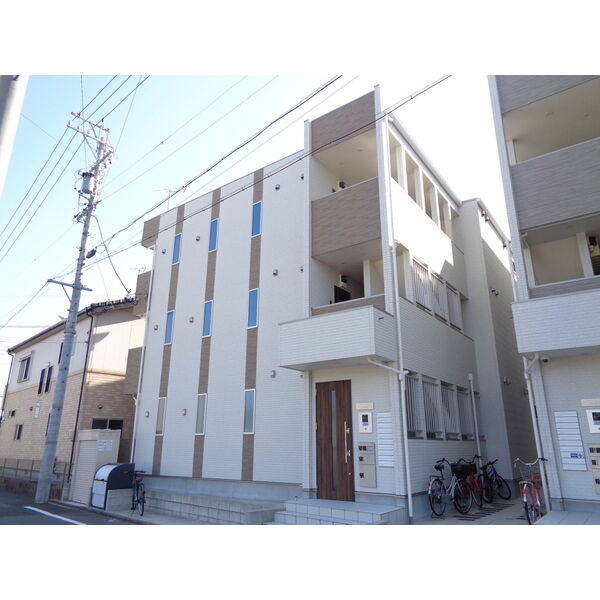 2/3 エントランス