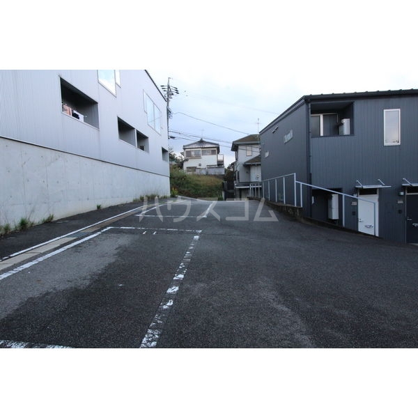 14/15 駐車場