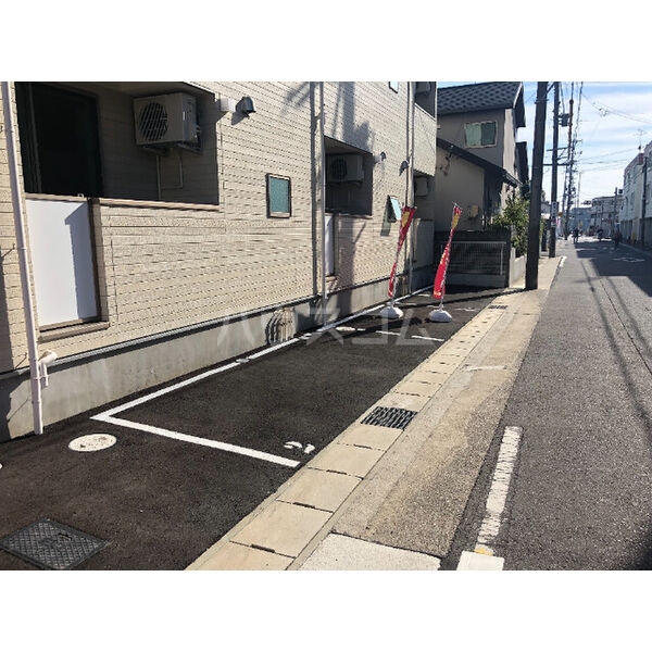 16/22 駐車場