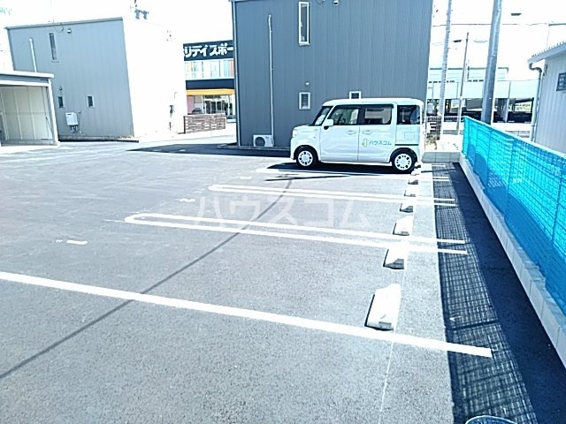 18/19 駐車場