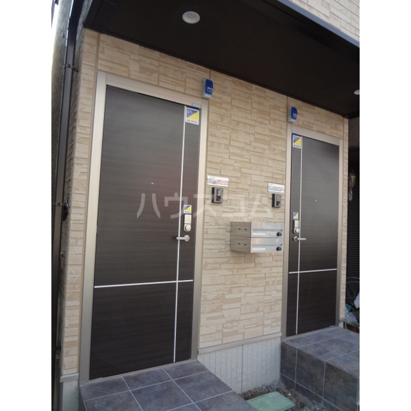 17/26 エントランス