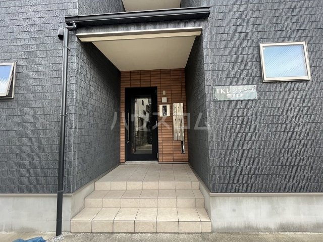 25/29 エントランス