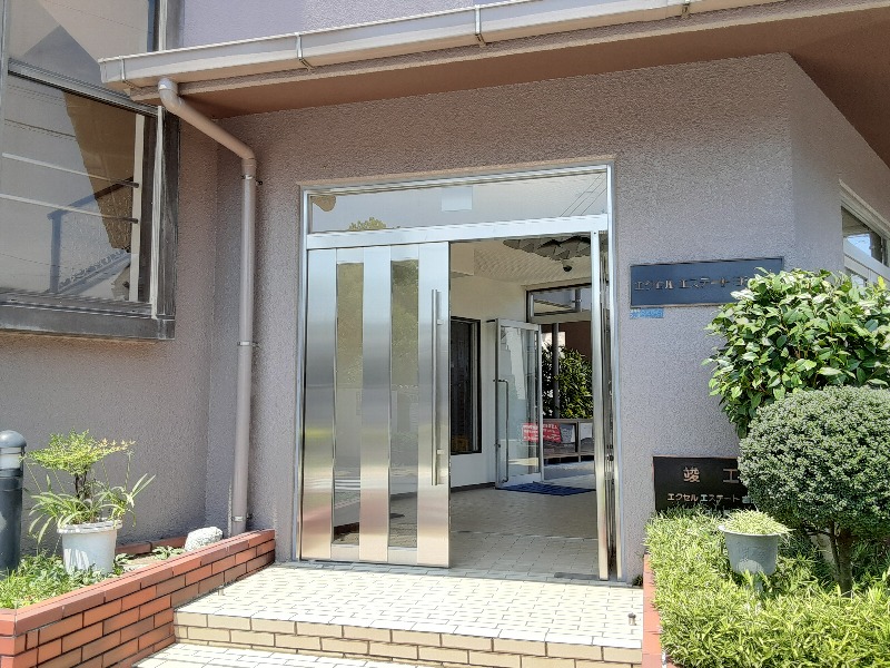 2/3 エントランス