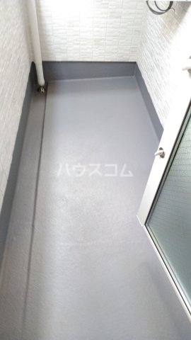 19/27 バルコニー