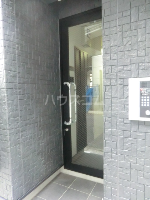 22/24 エントランス