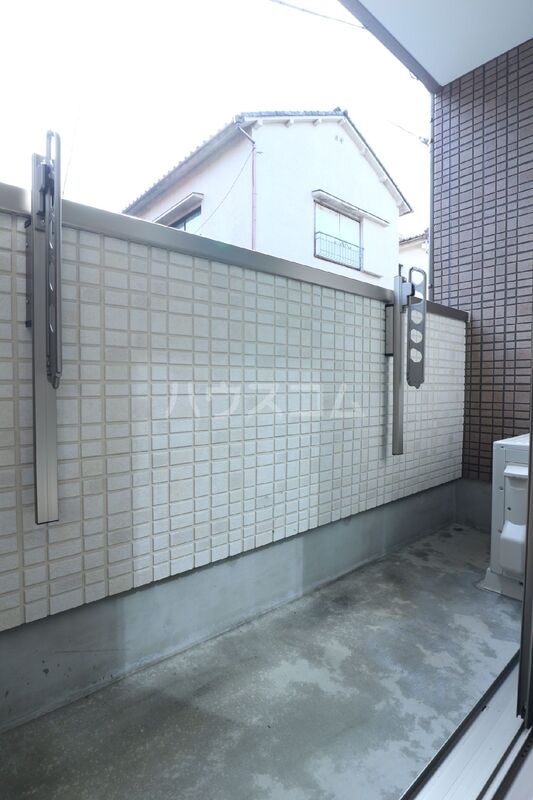 16/27 バルコニー