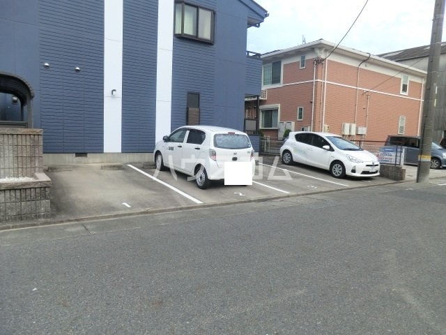 18/24 駐車場