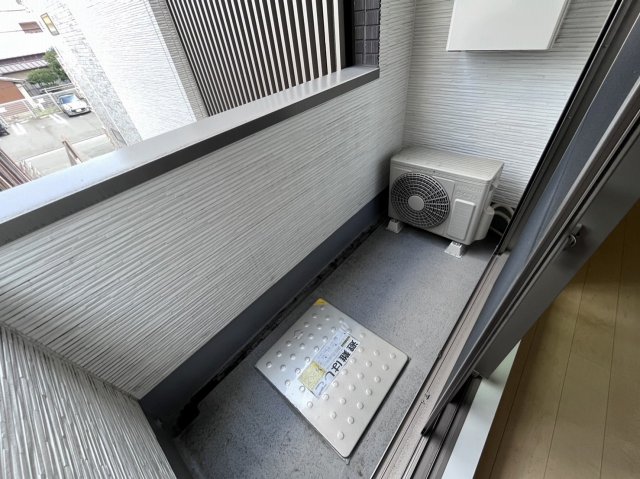 20/30 バルコニー