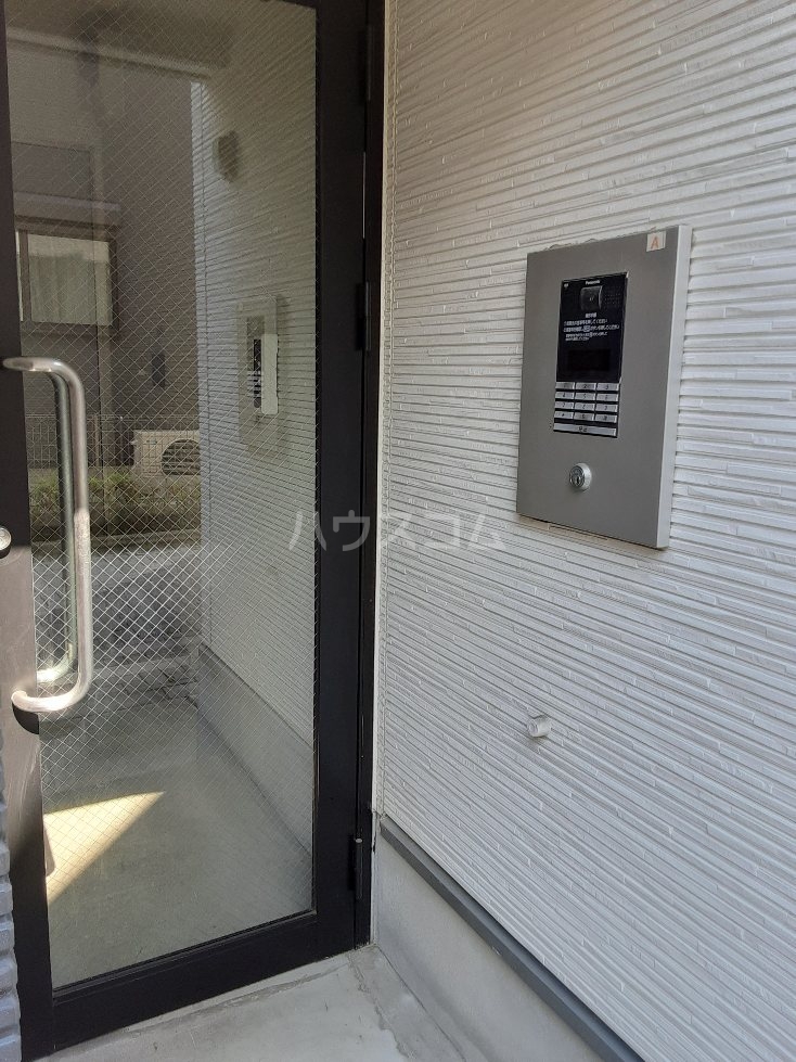 17/22 エントランス