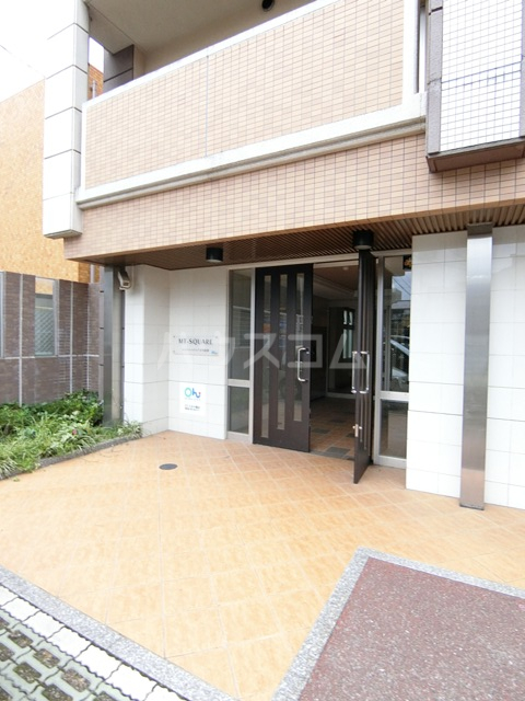 29/30 エントランス