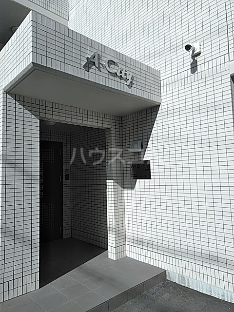 24/30 エントランス