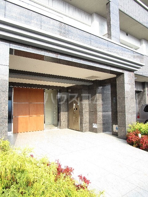 20/28 エントランス