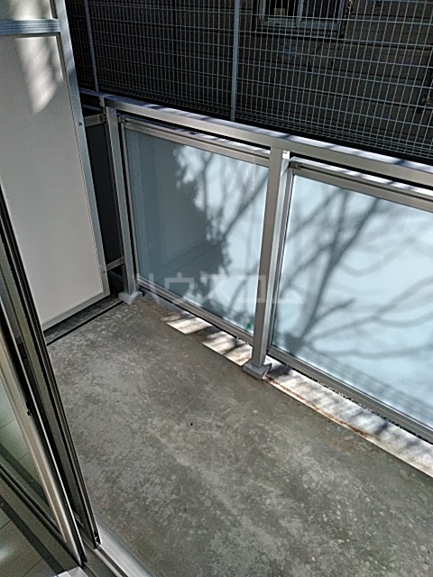 20/30 バルコニー