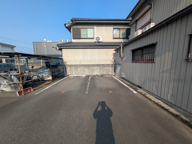 19/28 駐車場